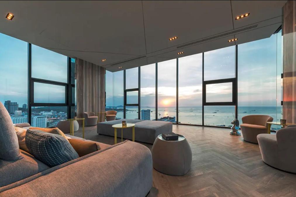 Central Pattaya - Sea View Large Balcony Condo With Infinity Pool Kültér fotó