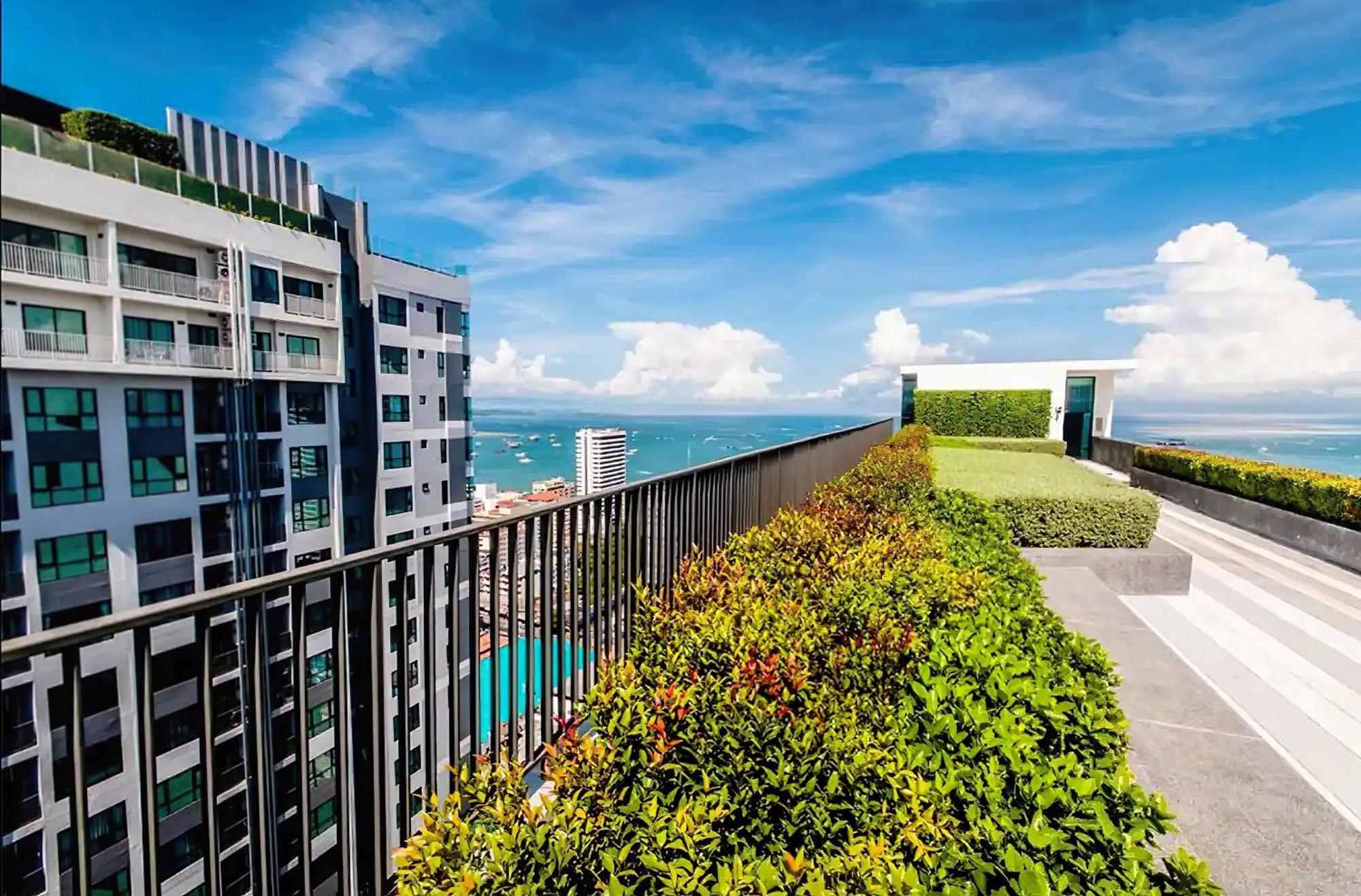 Central Pattaya - Sea View Large Balcony Condo With Infinity Pool Kültér fotó